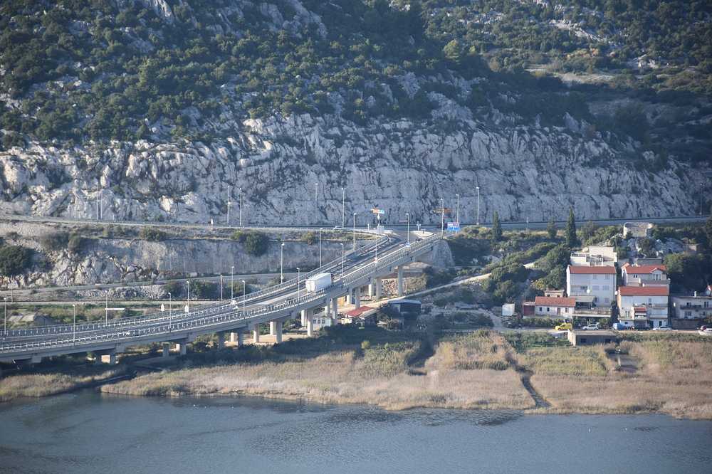 Čeveljuša kod Ploča: Vozio pod utjecajem alkohola i s isteklom vozačkom dozvolom – kažnjen s 1.450 eura