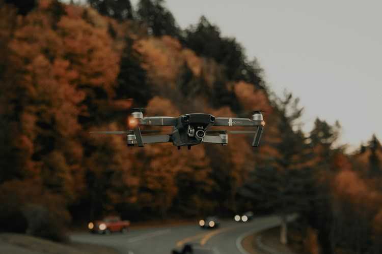 Policija provodi pojačani nadzor prometa uz uporabu bespilotnih letjelica (dronova)