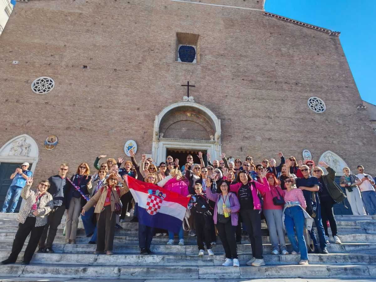 Santa Maria u Aracoeli, Koloseum, kapela sv. Venancija, prolazak kroz sveta vrata…