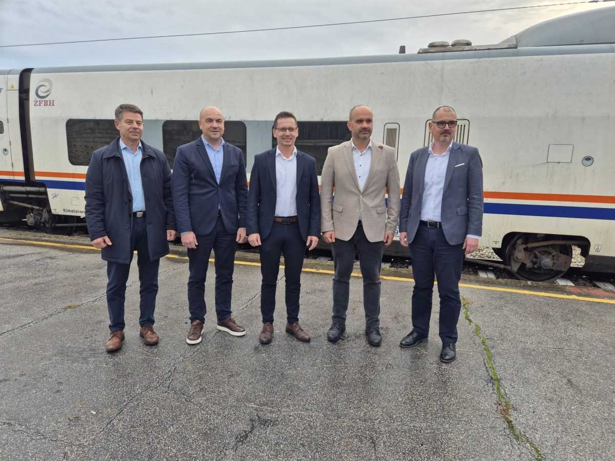 Iz Ploča krenuo međunarodni vlak za Sarajevo. Uskoro i za Zagreb?