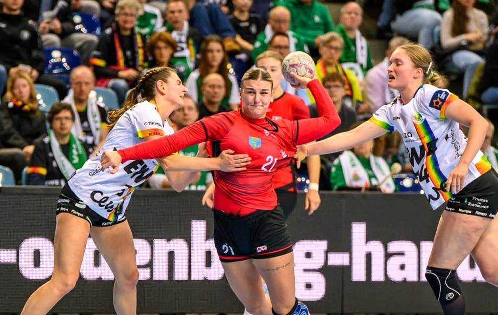 Kvalifikacije za Europsku ligu, 3. kolo, uzvratni susret: DALMATINKA – OLDENBURG 21:39 (11:19)