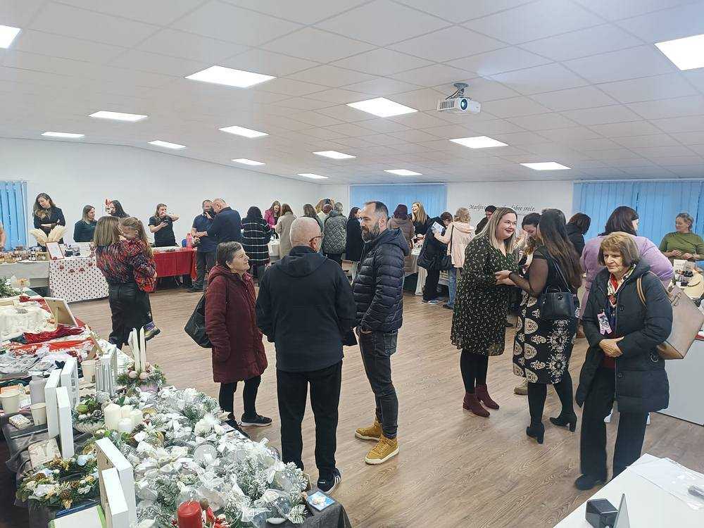 Poziv na Božićni sajam lokalnih poduzetnika u Pločama – pridružite nam se i podržite kreativce iz naše doline!