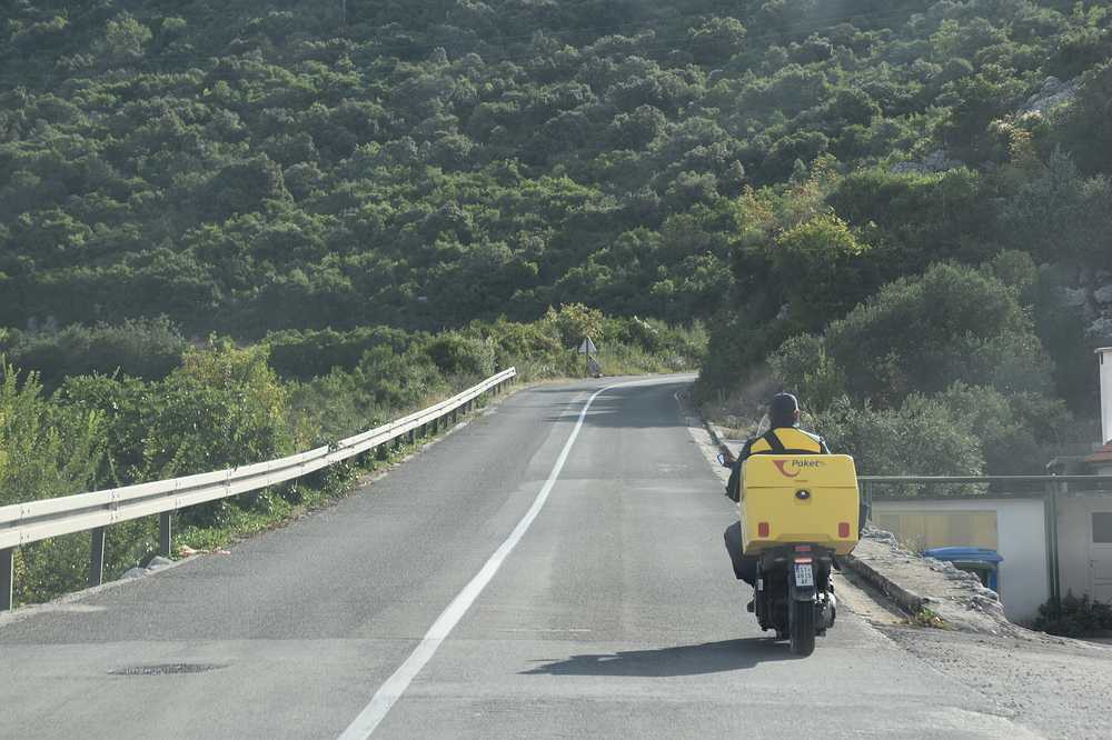 Povišica je na putu! Poštar donosi veću mirovinu koja će mnoge iznenaditi – provjerite odmah koliko dobivate