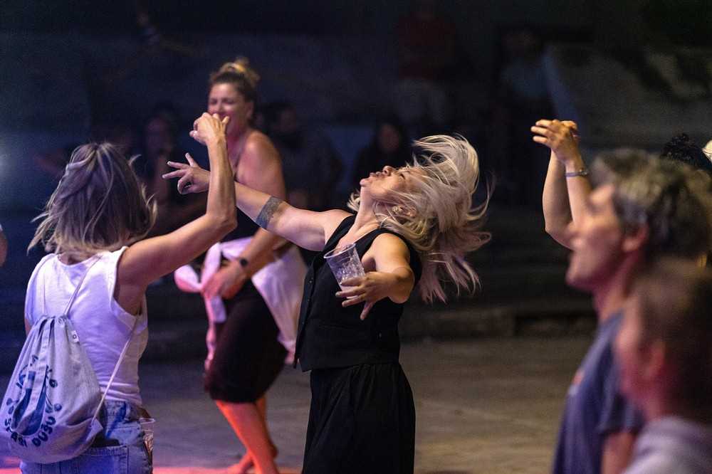 DUBIOZA KOLEKTIV PREDVODI METNO WORLD MUSIC FESTIVAL 2026. U MAKARSKOJ