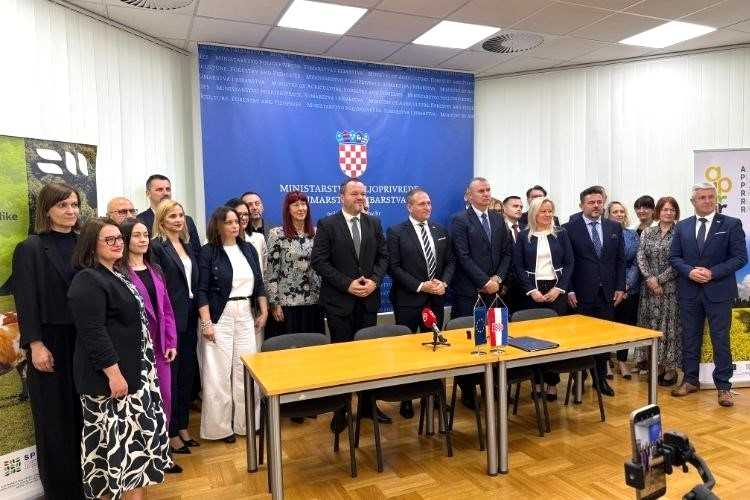 Hrvatska prva zemlja u Europskoj uniji s kreditima i zajmovima s otpisom glavnice do čak 50 % – potpisani sporazumi o financiranju s HBOR-om i HAMAG-BICRO-om