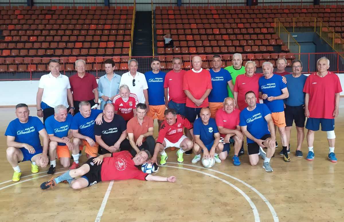 Malonogometni veterani nastavljaju tradiciju: TIVAT „OBRAO” MASLINU I NA UŠĆU NERETVE