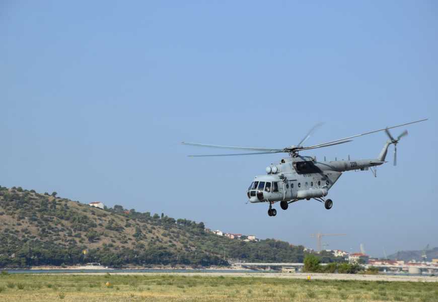 Vojni piloti helikopterom prevezli životno ugroženog pacijenta iz Dubrovnika u Split