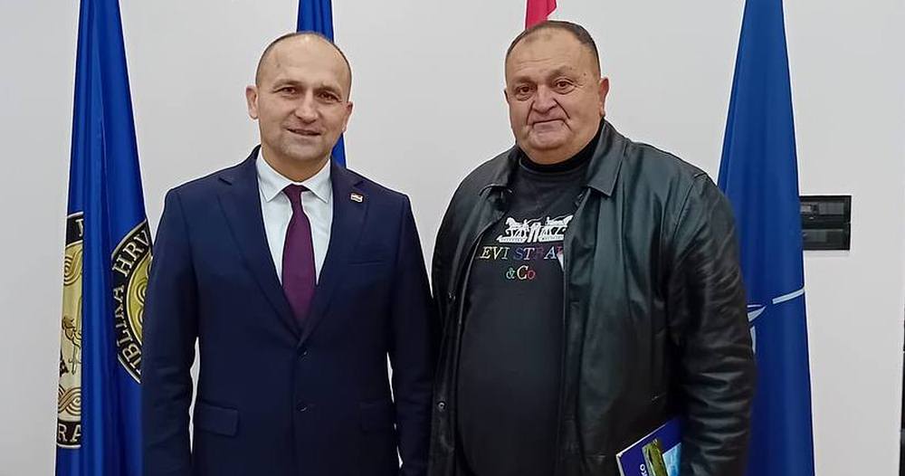 ZELENA TABLA 35 GODINA: BERNARD VULETIĆ: Hvala ti Bože što sam živio u ovo veličanstveno doba i spoznao junaštvo i veličinu svoga naroda hrvatskog!