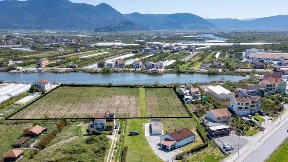 Korak bliže novoj školi: Hrvatske šume darovale Županiji zemljište u Metkoviću vrijedno 1,2 milijuna eura!