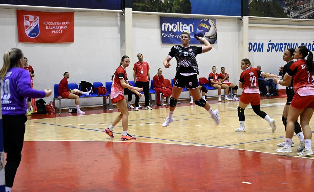 1. HRL (Ž), 7. kolo DALMATINKA – ZAMET 21:19 (9:10)