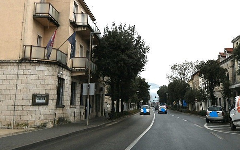 Metkovska policija s preko dvije tisuće eura kaznila vozača koji je s 3,57 promila izazvao prometnu nesreću
