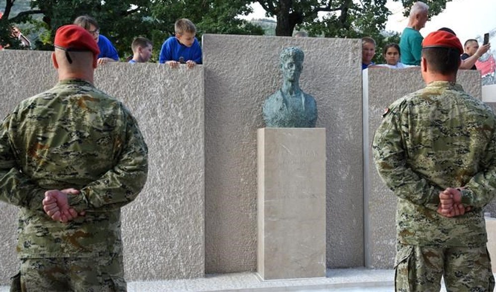 ‘Ja umirem, živjela Hrvatska‘; ove riječi odzvanjaju Imotskim, srce se stegne